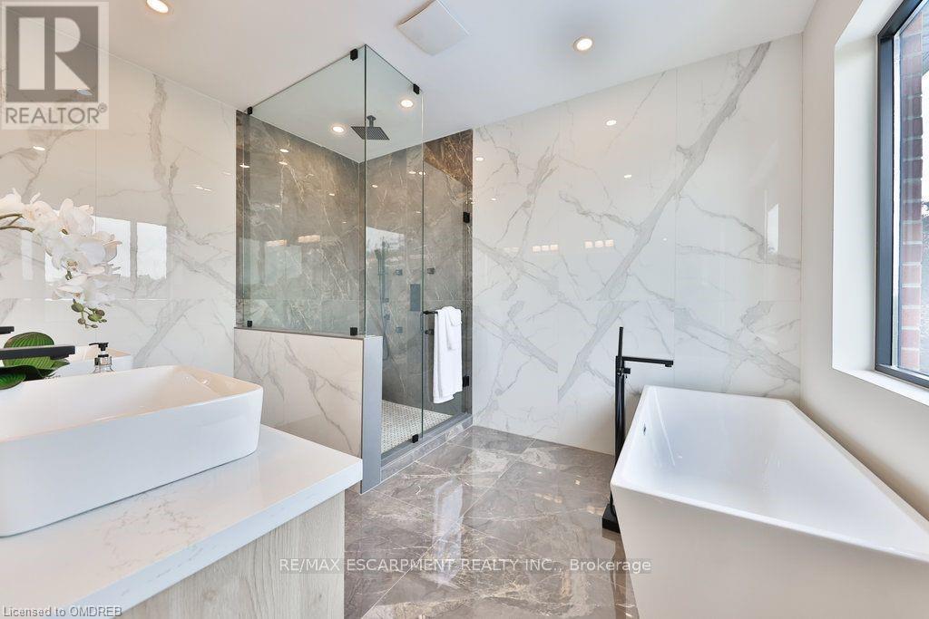 1459 Petrie Way, Mississauga, Ontario  L5J 3Z7 - Photo 16 - 40560184