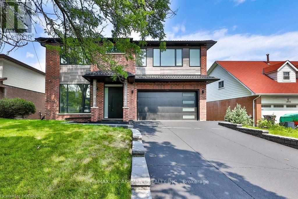 1459 Petrie Way, Mississauga, Ontario  L5J 3Z7 - Photo 1 - 40560184