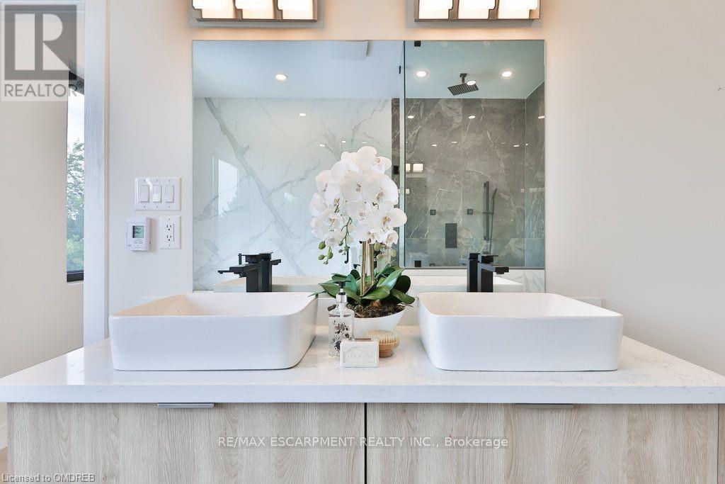1459 Petrie Way, Mississauga, Ontario  L5J 3Z7 - Photo 18 - 40560184