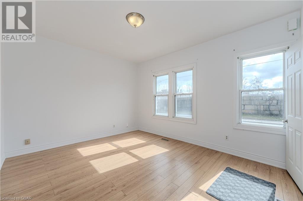 81 Beach Road, Hamilton, Ontario  L8L 3Z8 - Photo 6 - 40556004