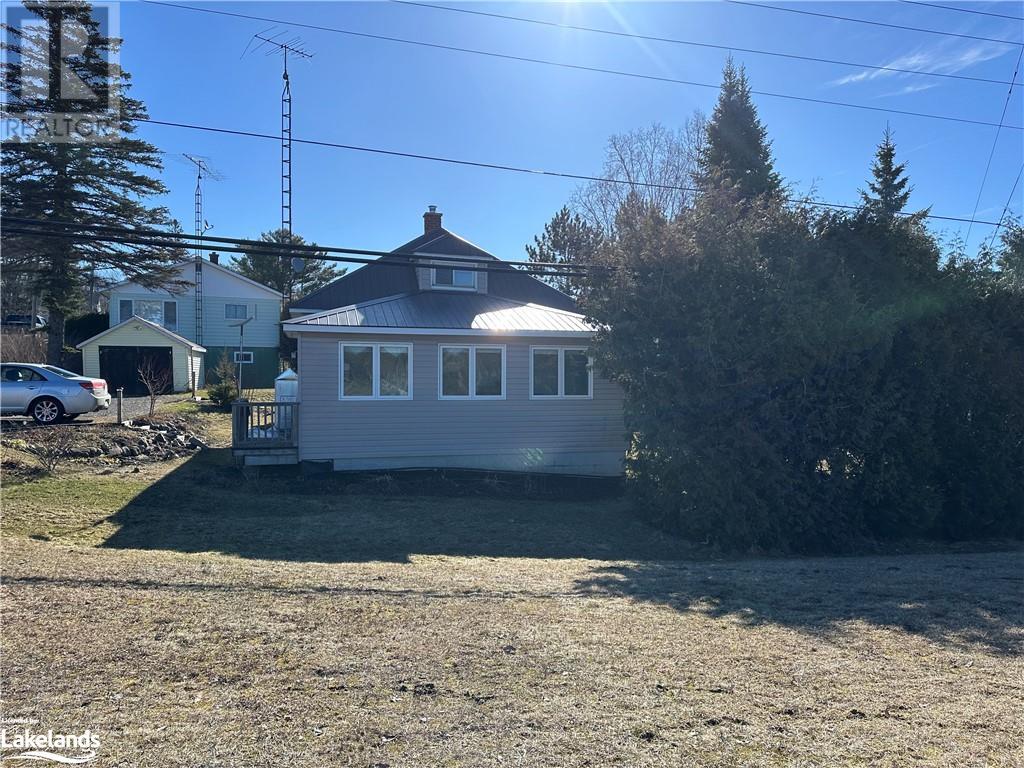 1 Harriet Street, Mckellar, Ontario  P0G 1C0 - Photo 4 - 40556767