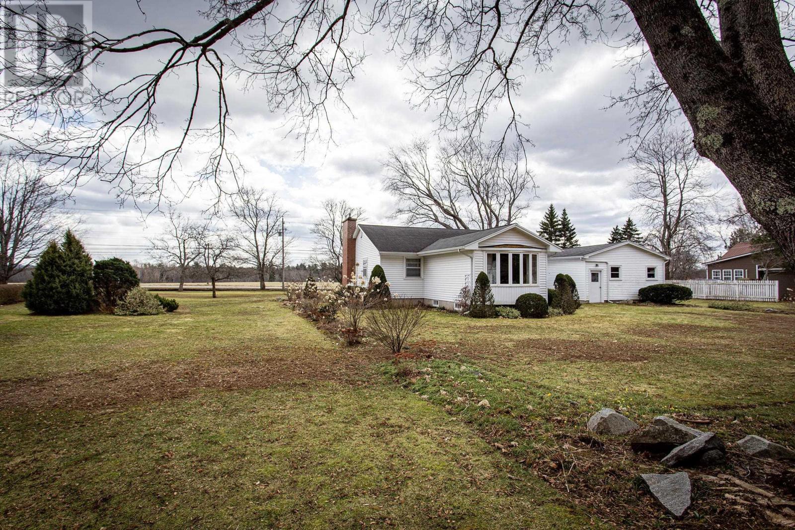13787 Highway 1, Wilmot, Nova Scotia  B0P 1W0 - Photo 7 - 202405248