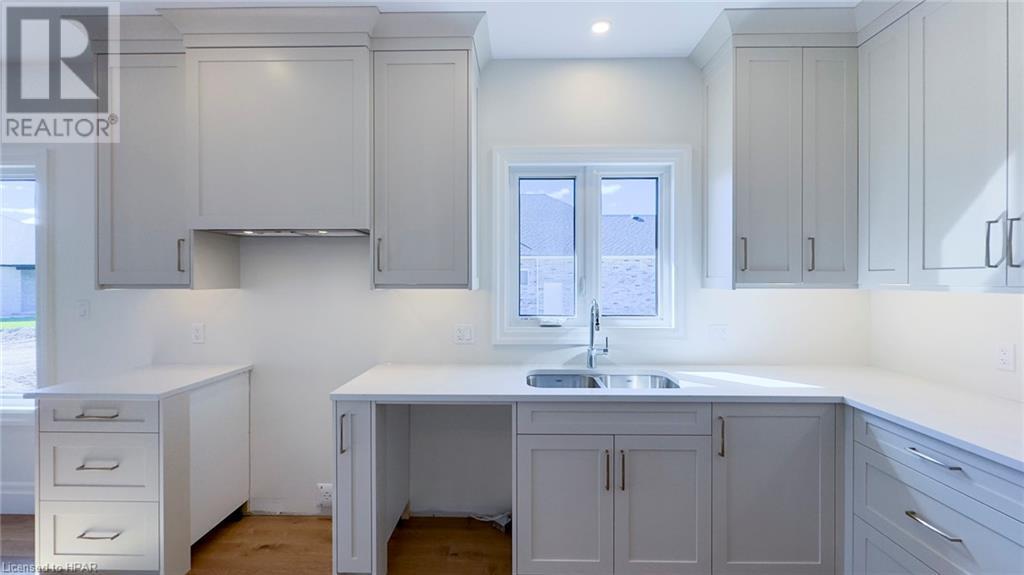 21 Orchard Drive, Stratford, Ontario  N5A 0J7 - Photo 13 - 40507156