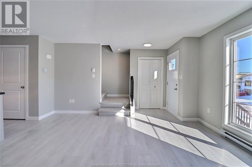 386 Damien, Dieppe, New Brunswick  E1A 5V6 - Photo 2 - M158147
