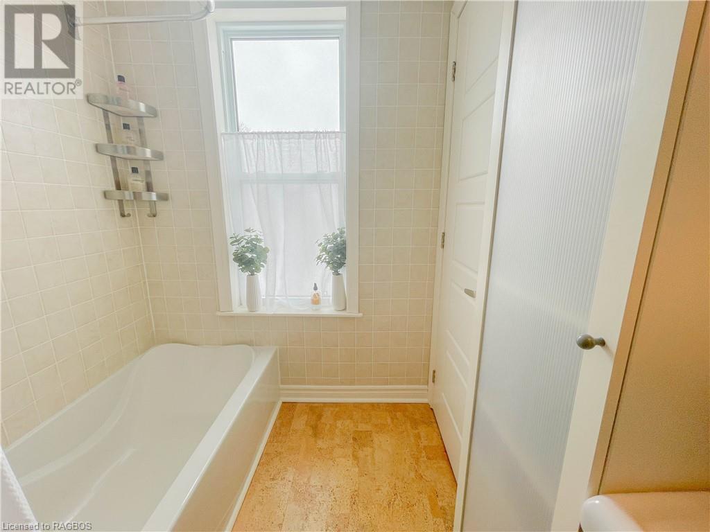 401 5th Avenue, Hanover, Ontario  N4N 2C7 - Photo 30 - 40555688