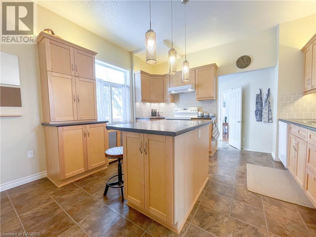 401 5th Avenue, Hanover, Ontario  N4N 2C7 - Photo 12 - 40555688