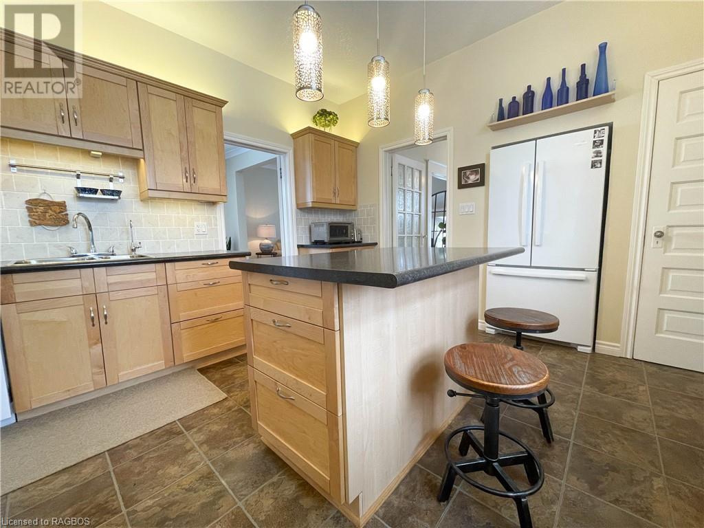 401 5th Avenue, Hanover, Ontario  N4N 2C7 - Photo 13 - 40555688