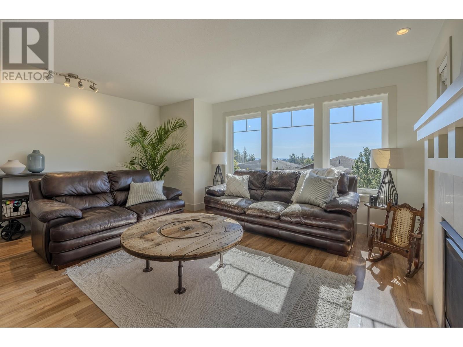 6388 Picadilly Place, Sechelt, British Columbia  V7Z 0N9 - Photo 10 - R2862153