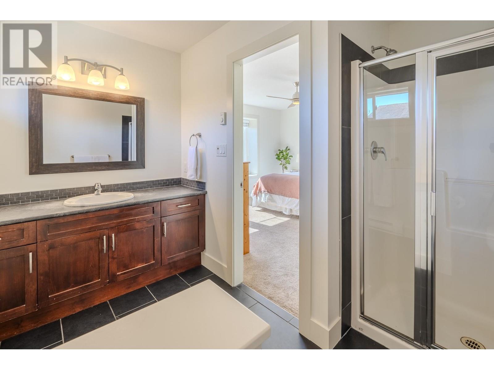 6388 Picadilly Place, Sechelt, British Columbia  V7Z 0N9 - Photo 15 - R2862153