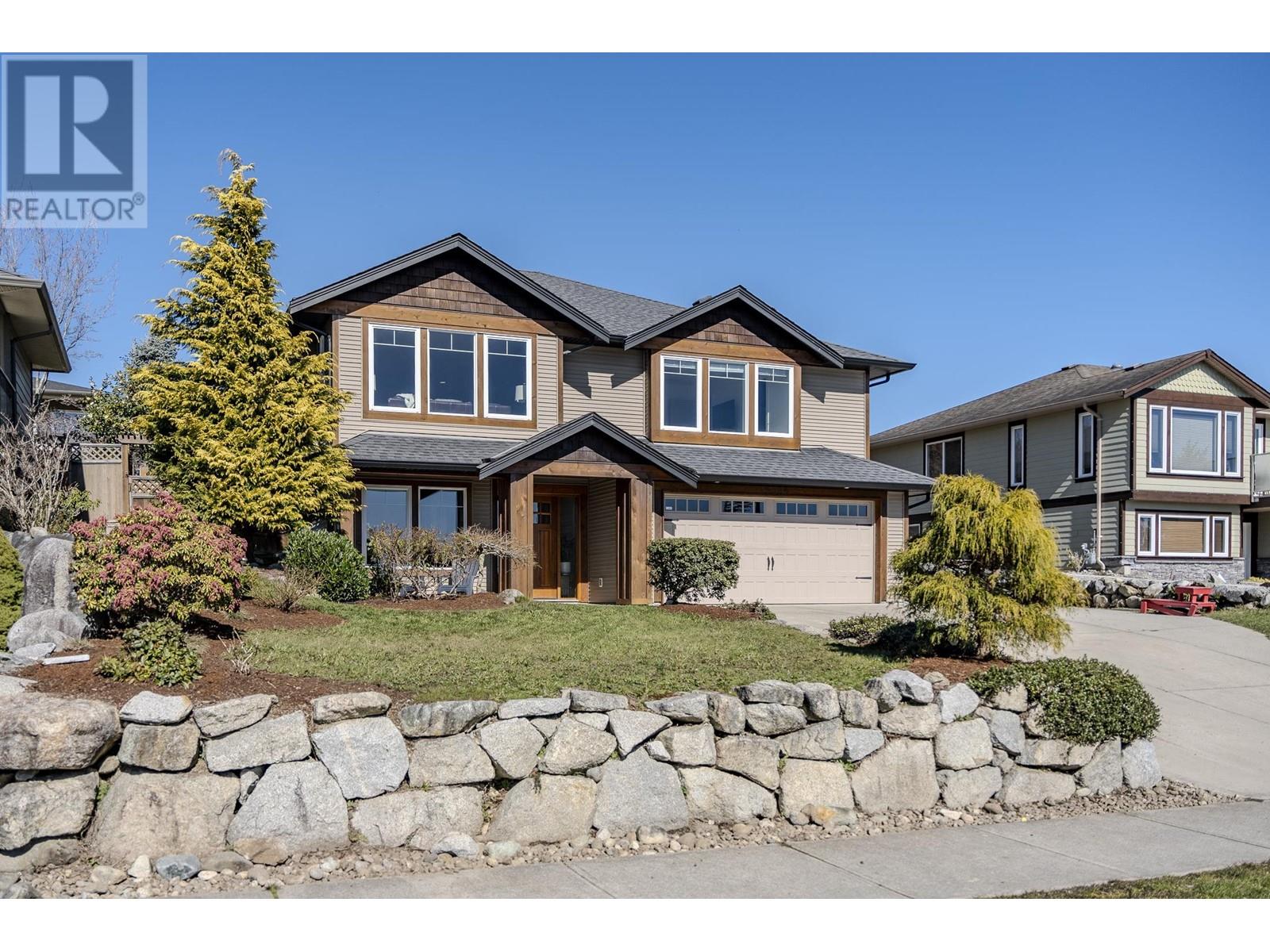 6388 Picadilly Place, Sechelt, British Columbia  V7Z 0N9 - Photo 2 - R2862153