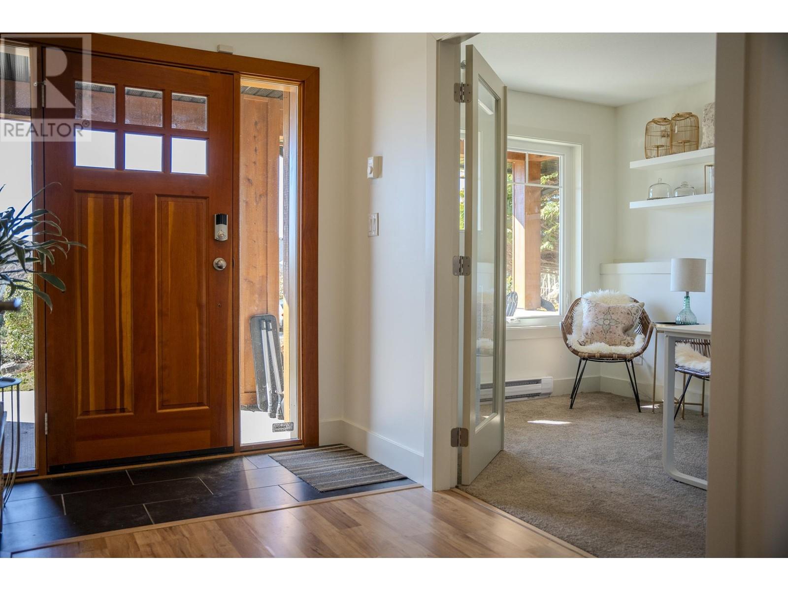6388 Picadilly Place, Sechelt, British Columbia  V7Z 0N9 - Photo 22 - R2862153