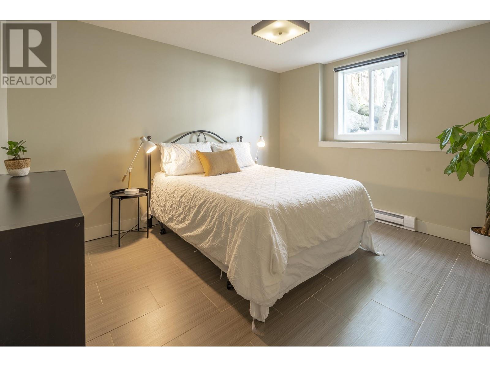 6388 Picadilly Place, Sechelt, British Columbia  V7Z 0N9 - Photo 32 - R2862153