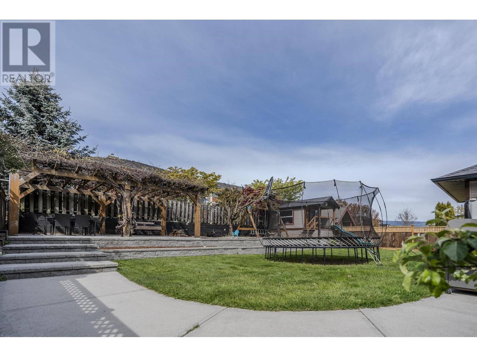 6388 Picadilly Place, Sechelt, British Columbia  V7Z 0N9 - Photo 34 - R2862153