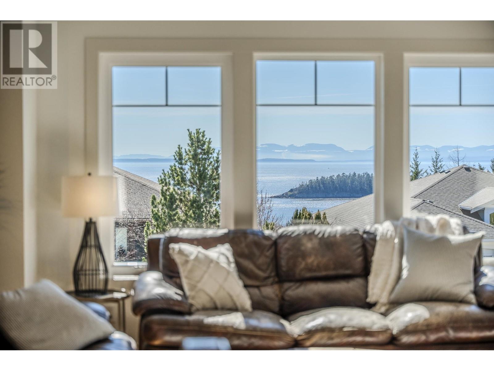 6388 Picadilly Place, Sechelt, British Columbia  V7Z 0N9 - Photo 8 - R2862153