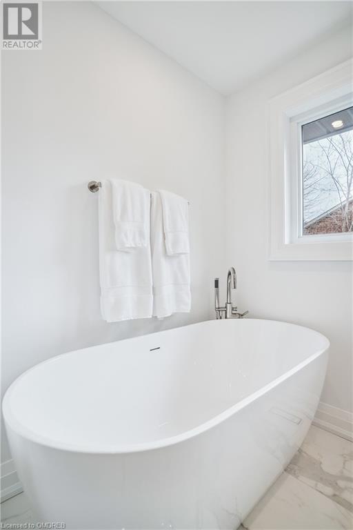 384 Claremont Crescent, Oakville, Ontario  L6J 6K1 - Photo 16 - 40560493