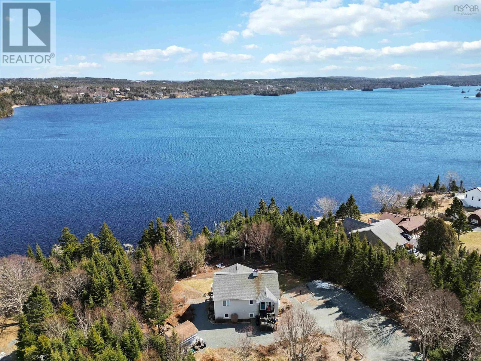 334 West Porters Lake Road, Porters Lake, Nova Scotia  B3E 1K5 - Photo 1 - 202405239