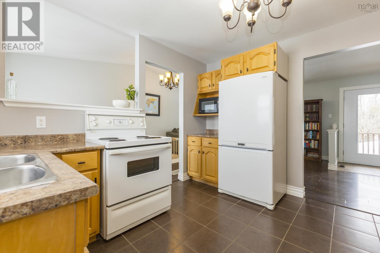 625 Crombe Road, Mill Village, Nova Scotia  B0N 2H0 - Photo 15 - 202405222