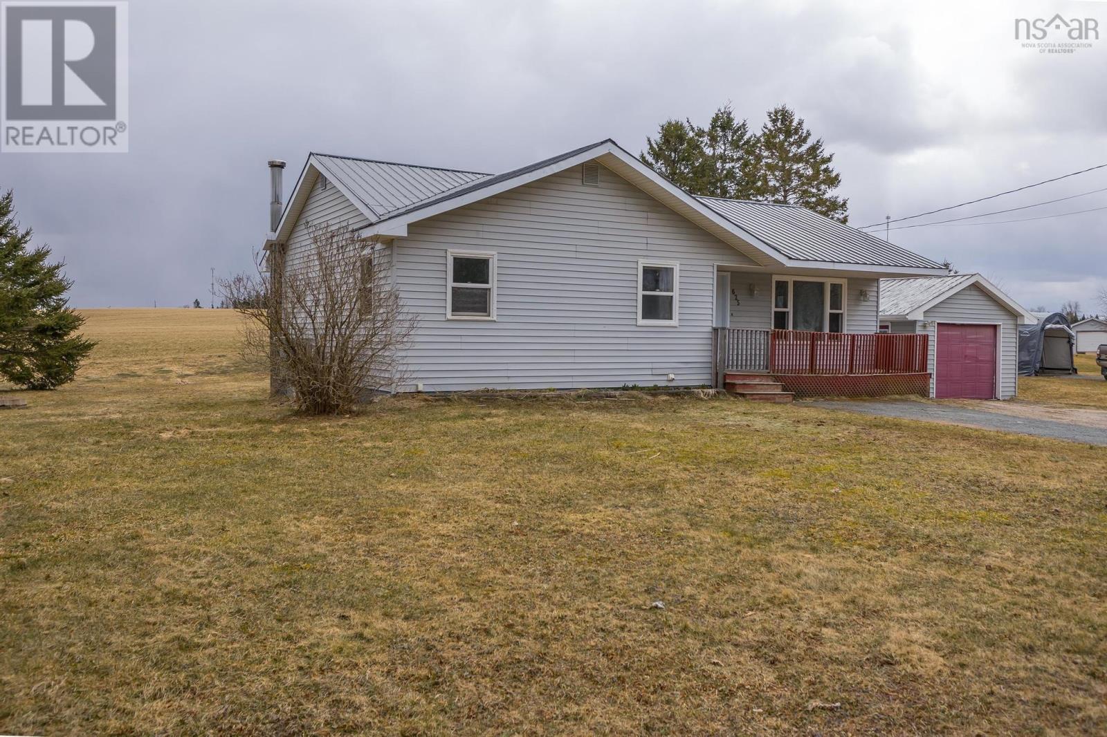 625 Crombe Road, Mill Village, Nova Scotia  B0N 2H0 - Photo 4 - 202405222