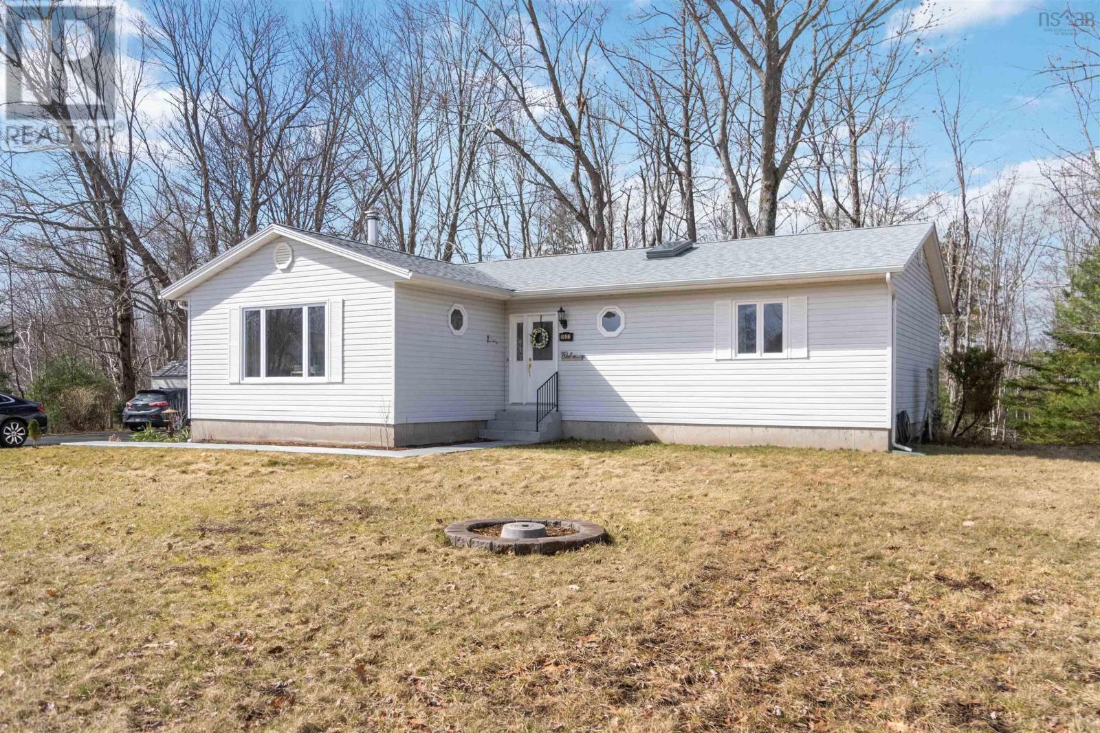 1023 Tufts Avenue, Greenwood, Nova Scotia  B0P 1R0 - Photo 2 - 202405284