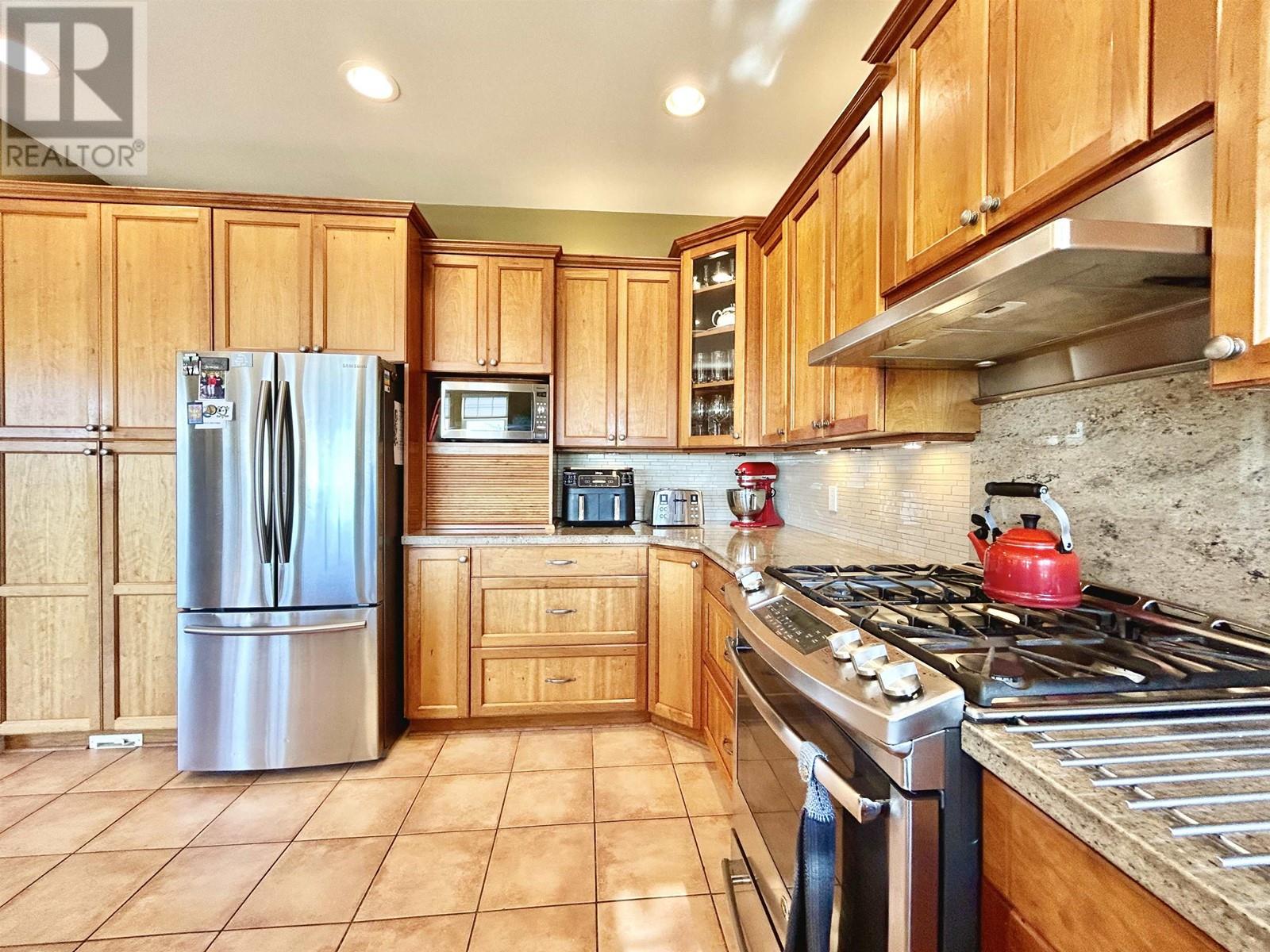 1500 Vernon Drive, Gibsons, British Columbia  V0N 1V5 - Photo 4 - R2862176