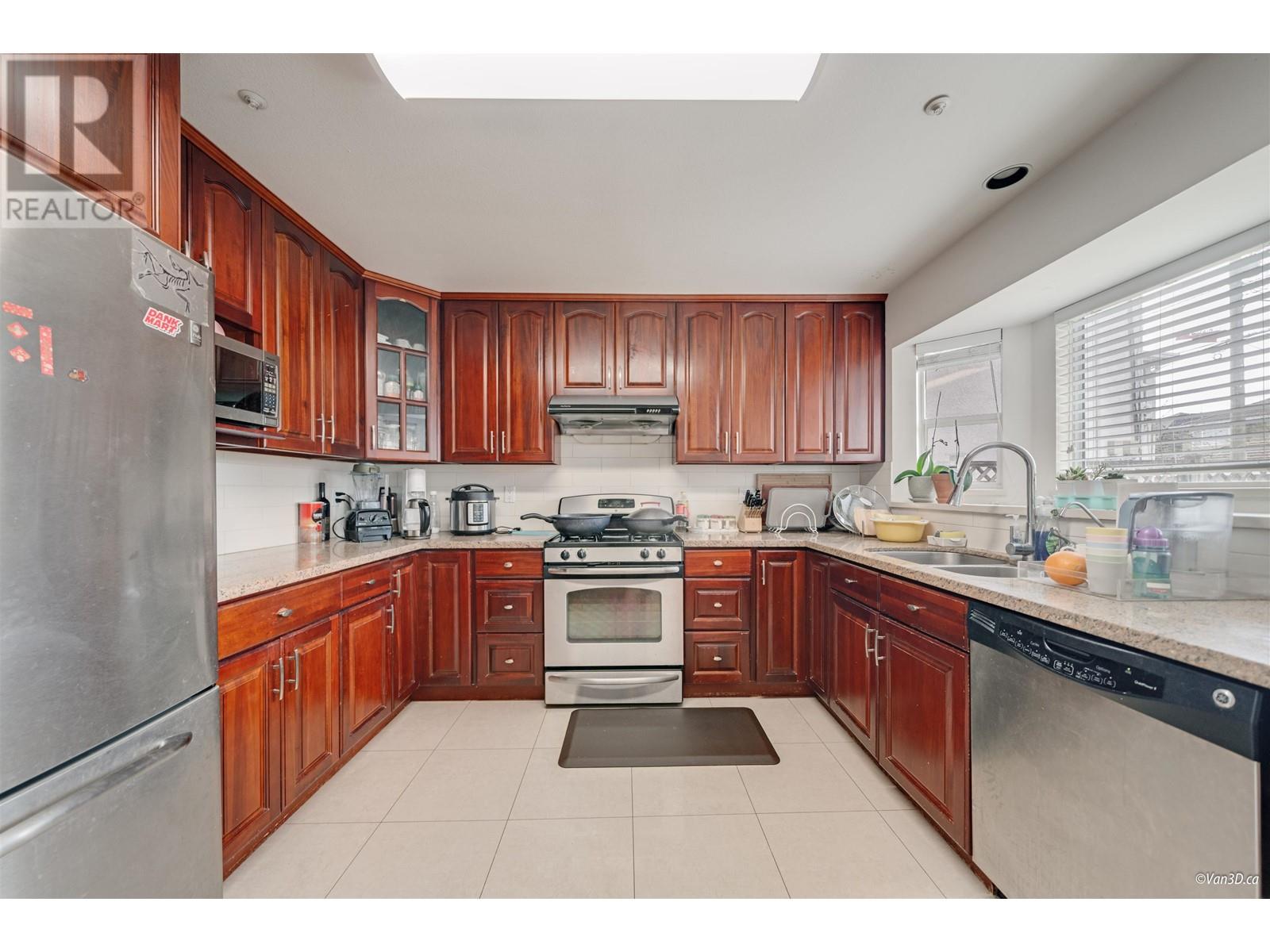 8163 Fremlin Street, Vancouver, British Columbia  V6P 3W9 - Photo 12 - R2862196