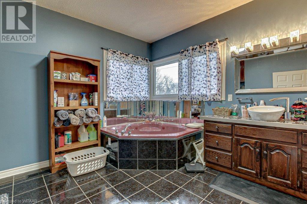 253 Talbot Street, Courtland, Ontario  N0J 1E0 - Photo 18 - 40560656