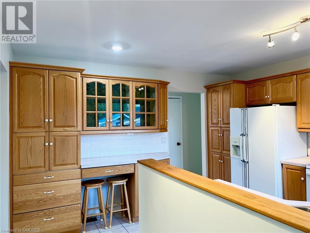 2118 Linmouth Terrace, Burlington, Ontario  L7P 1Y6 - Photo 4 - 40560659