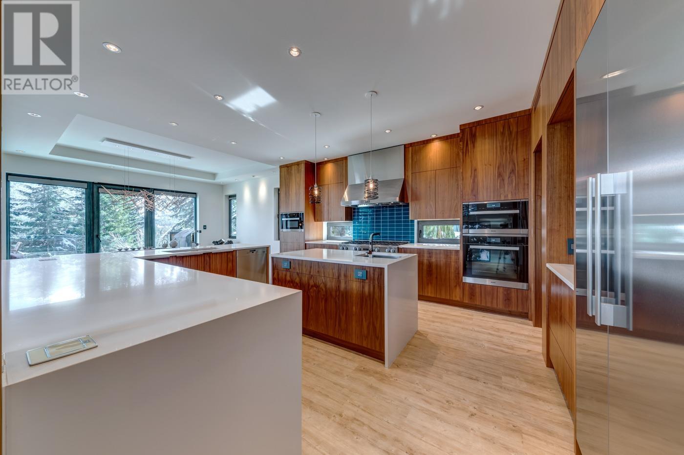 3418 Blueberry Drive, Whistler, British Columbia  V8E 0B9 - Photo 7 - R2860358