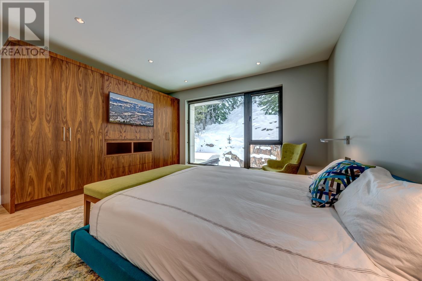 3418 Blueberry Drive, Whistler, British Columbia  V8E 0B9 - Photo 22 - R2860358