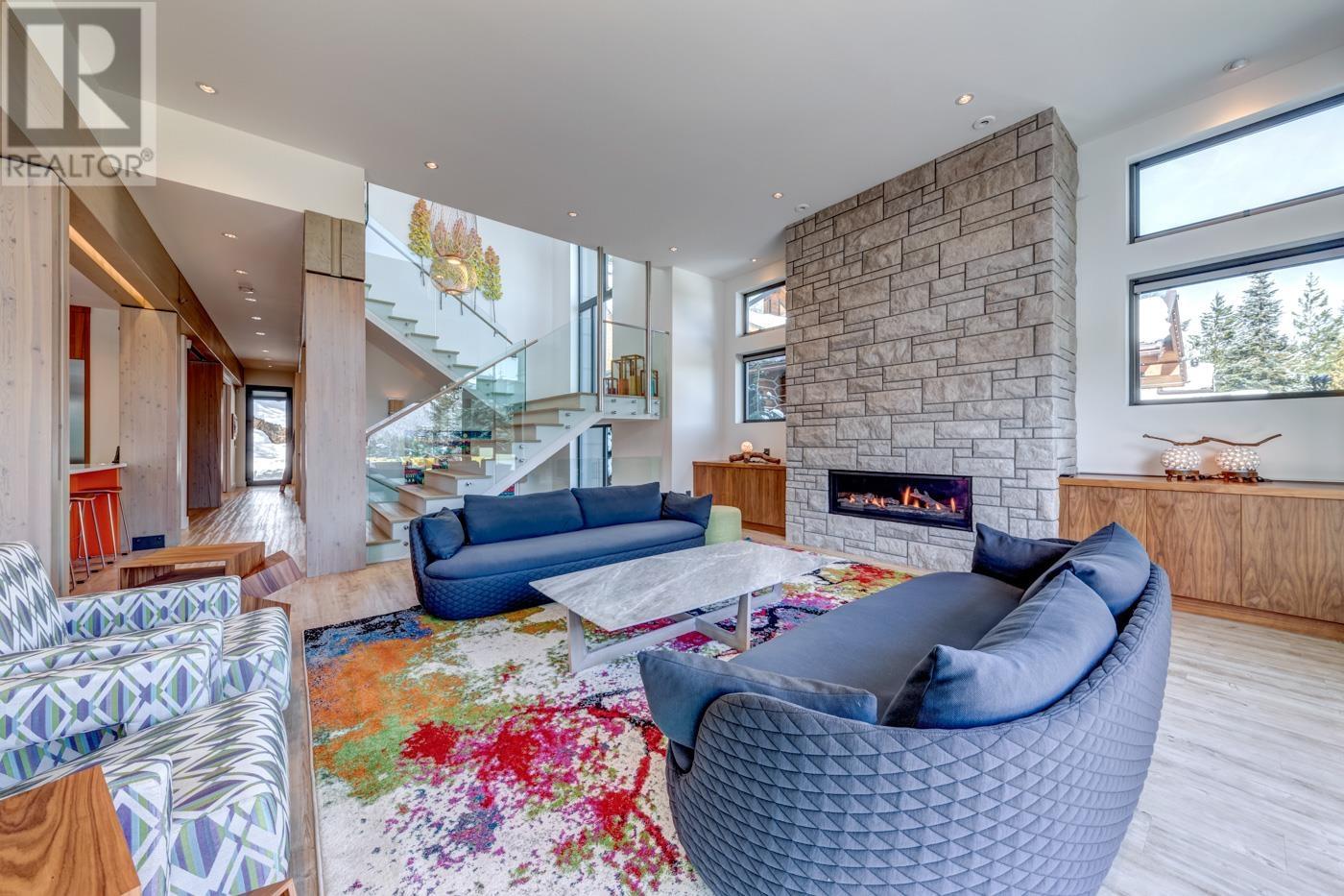 3418 Blueberry Drive, Whistler, British Columbia  V8E 0B9 - Photo 6 - R2860358