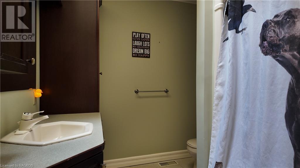 690 17th St Crescent, Hanover, Ontario  N4N 3S7 - Photo 26 - 40555731