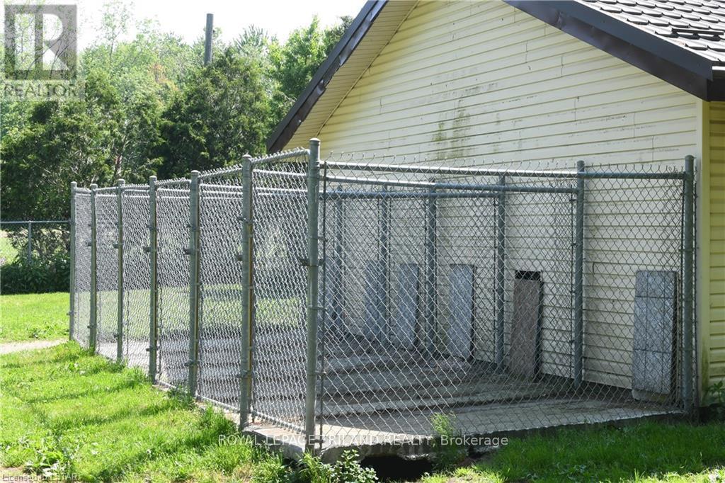 9078 Century Dr, Strathroy-Caradoc, Ontario  N0L 1W0 - Photo 10 - X8166806