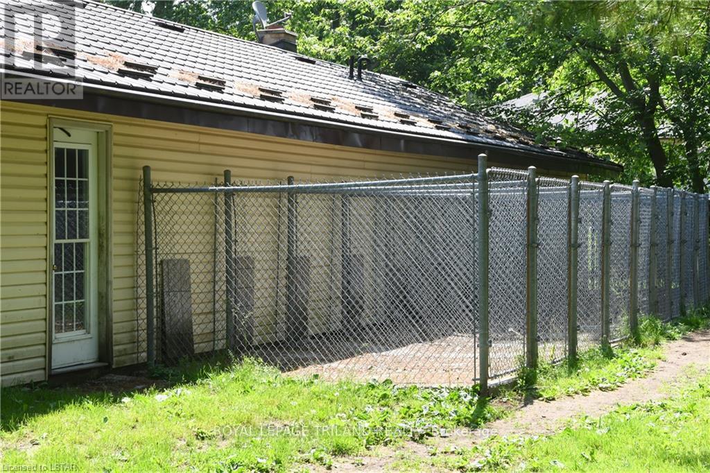 9078 Century Dr, Strathroy-Caradoc, Ontario  N0L 1W0 - Photo 11 - X8166806