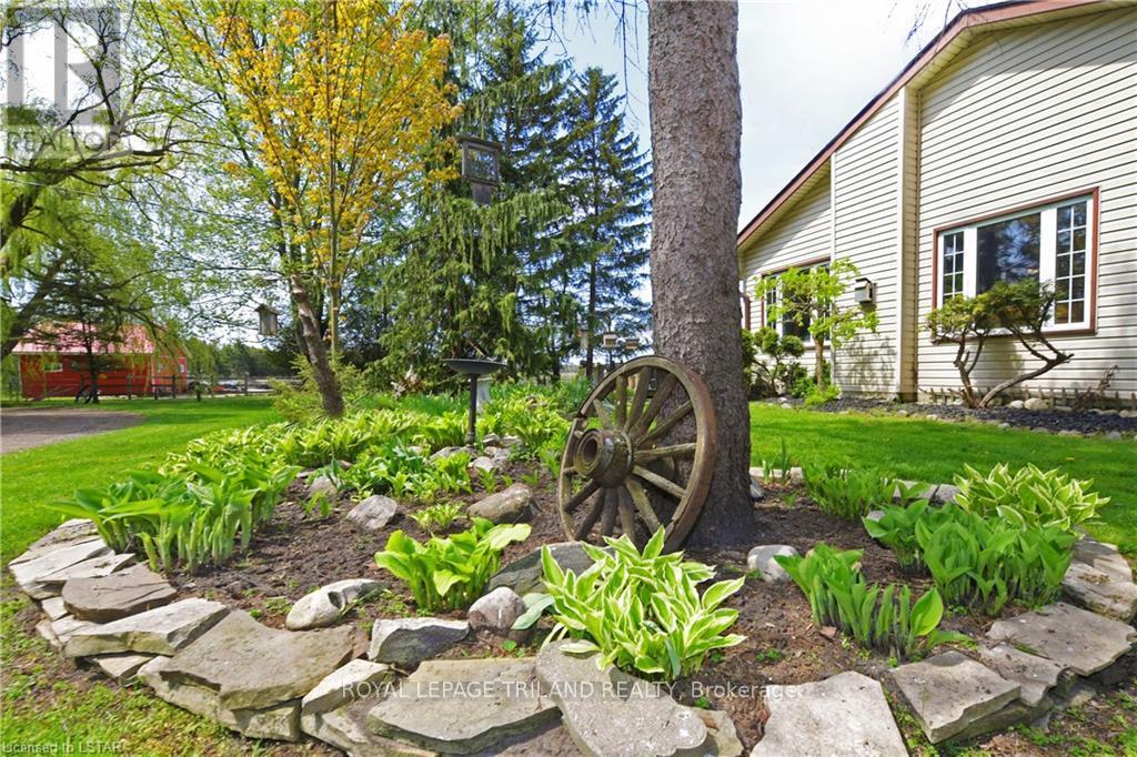 9078 Century Dr, Strathroy-Caradoc, Ontario  N0L 1W0 - Photo 28 - X8166806