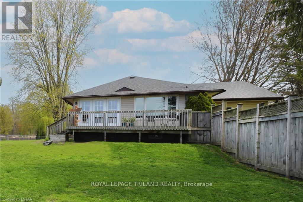 9078 Century Dr, Strathroy-Caradoc, Ontario  N0L 1W0 - Photo 3 - X8166806