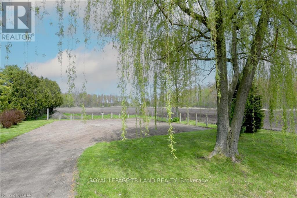 9078 Century Dr, Strathroy-Caradoc, Ontario  N0L 1W0 - Photo 36 - X8166806