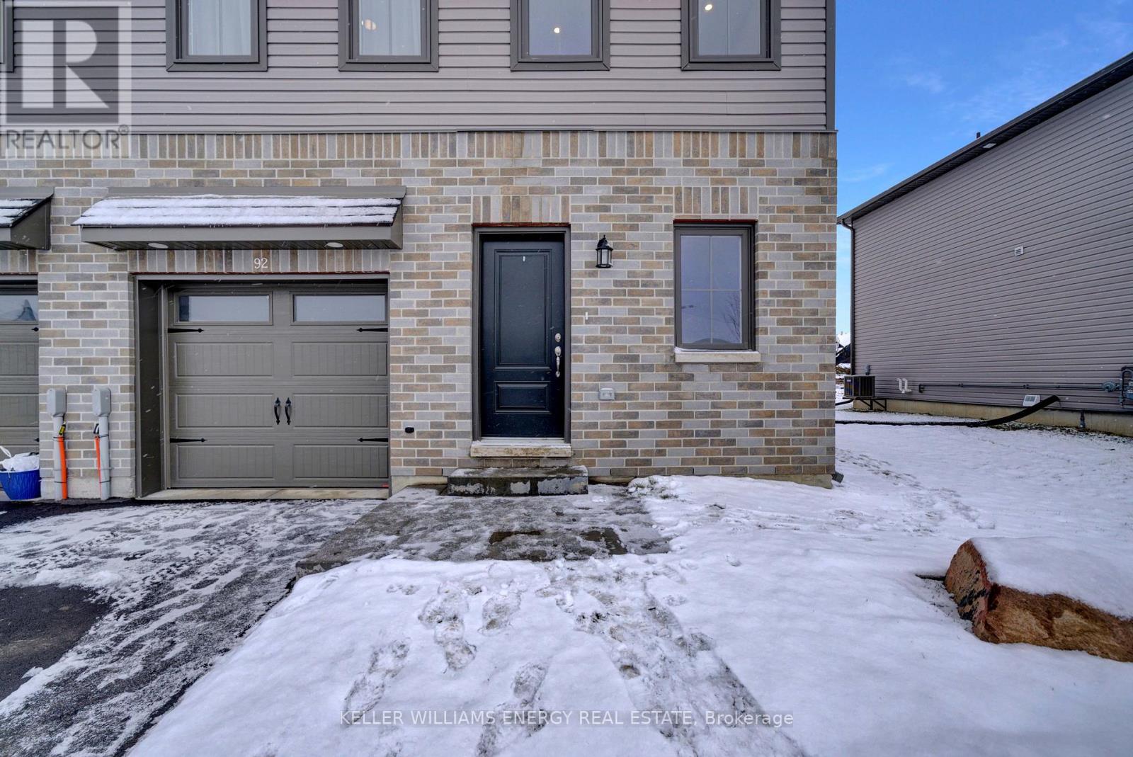 92 Campbell Cres, Prince Edward County, Ontario  K0K 2T0 - Photo 1 - X8167224