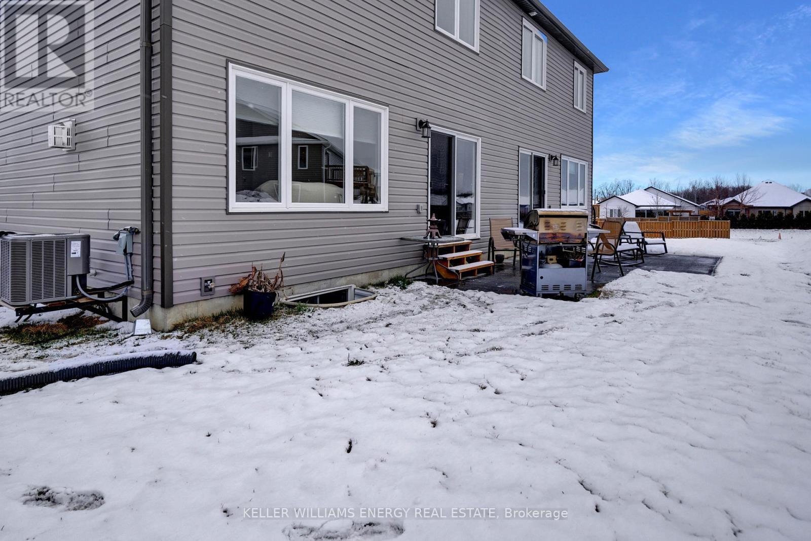 92 Campbell Cres, Prince Edward County, Ontario  K0K 2T0 - Photo 36 - X8167224