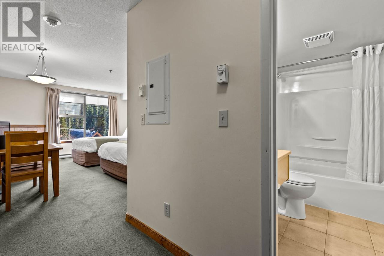 209-3160 Creekside Way, Sun Peaks, British Columbia  V0E 5N0 - Photo 11 - 177379