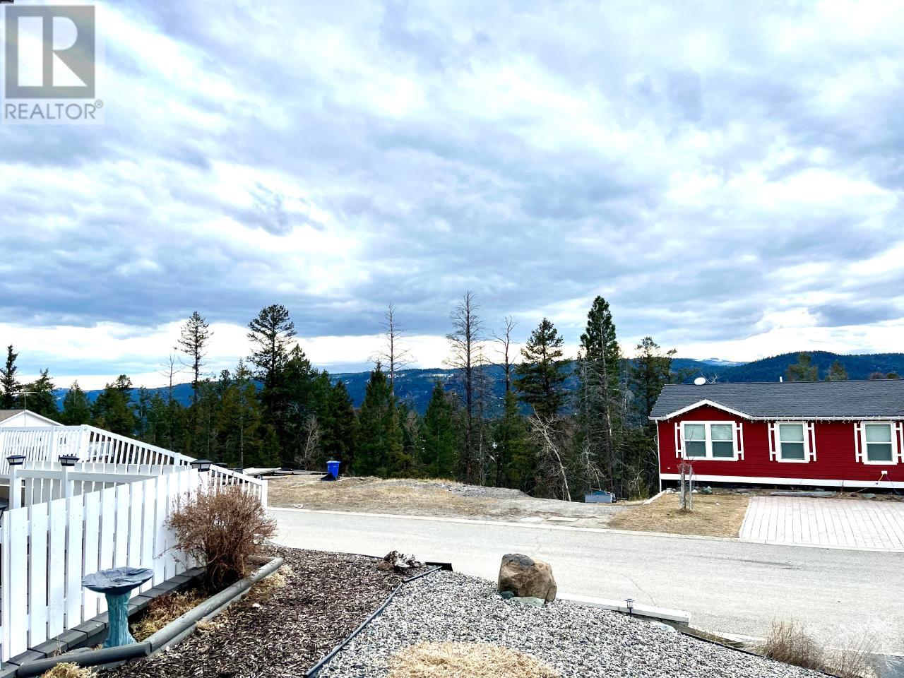 324 Basalt Drive, Logan Lake, British Columbia  V0K 1W0 - Photo 3 - 177382