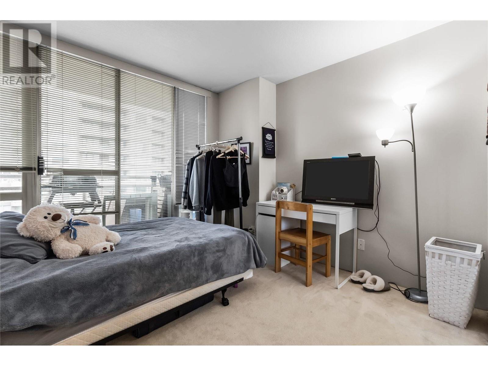 1002 9623 Manchester Drive, Burnaby, British Columbia  V3N 4Y8 - Photo 13 - R2862301