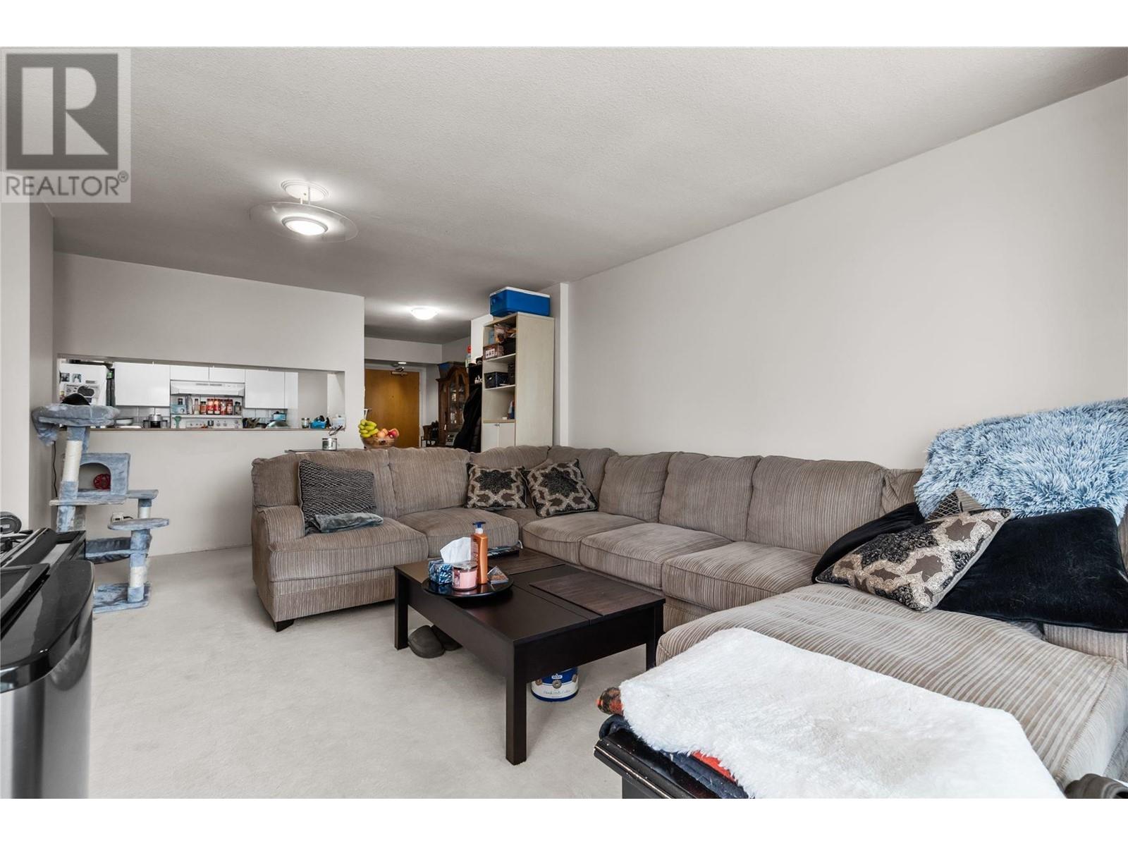 1002 9623 Manchester Drive, Burnaby, British Columbia  V3N 4Y8 - Photo 4 - R2862301
