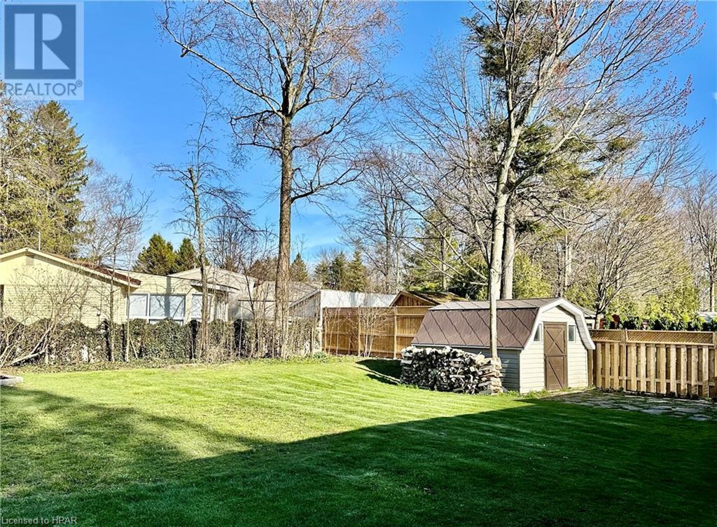 190 Huron Rd Road, Kincardine, Ontario  N2Z 2X3 - Photo 4 - 40560685