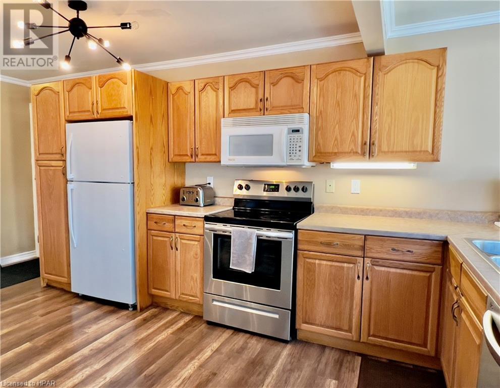 190 Huron Rd Road, Kincardine, Ontario  N2Z 2X3 - Photo 9 - 40560685