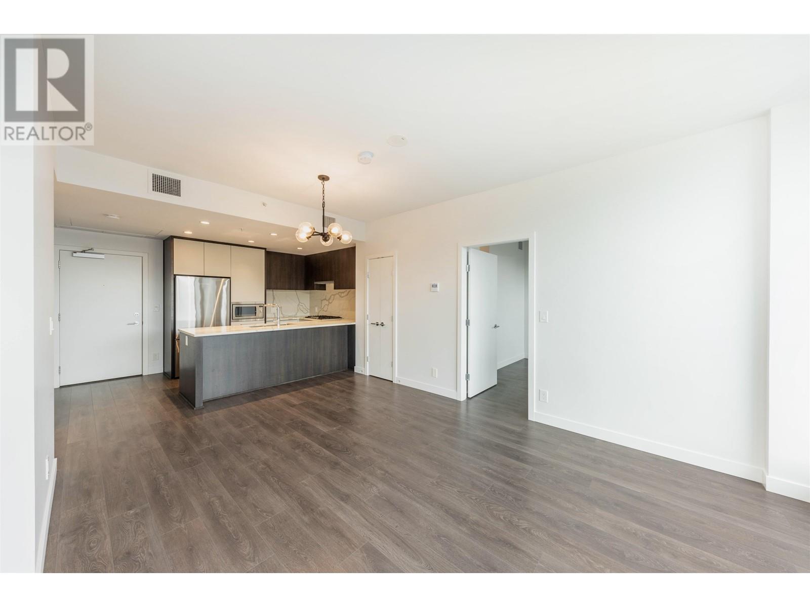 2403 567 Clarke Road, Coquitlam, British Columbia  V3J 0K7 - Photo 6 - R2862356