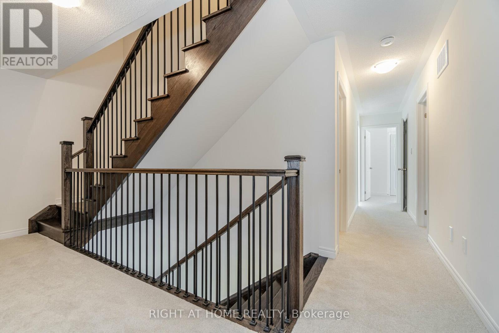 3135 Goodyear Rd E, Burlington, Ontario  L7M 0Z9 - Photo 17 - W8167716