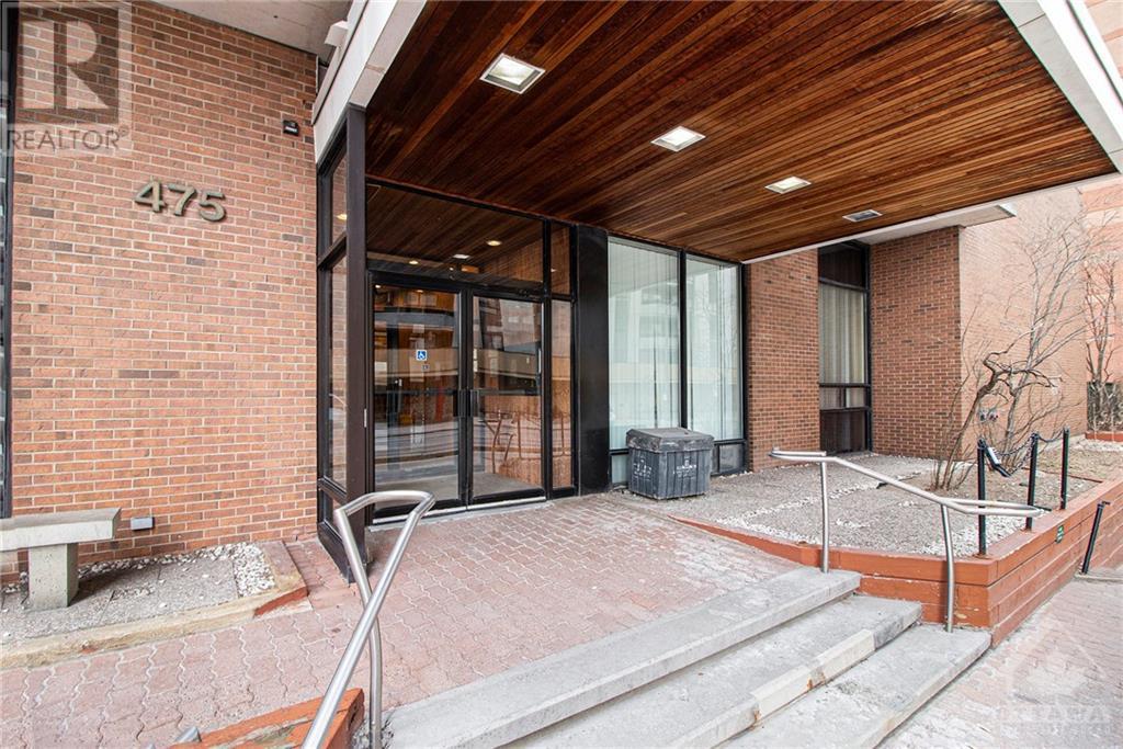 475 LAURIER AVENUE W UNIT#1204 Ottawa