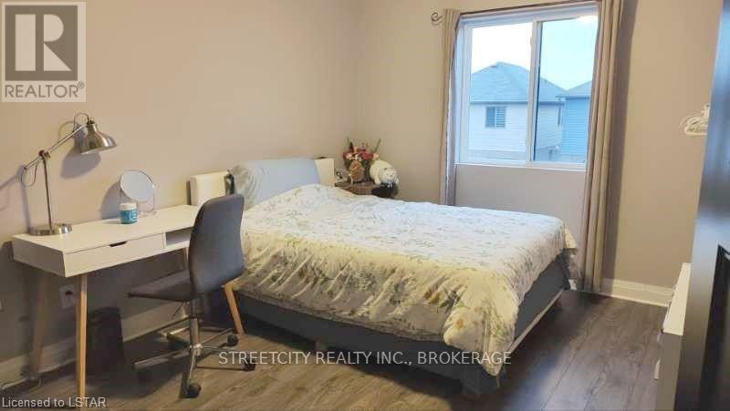 578 Freeport St, London, Ontario  N6G 0A6 - Photo 3 - X8168172