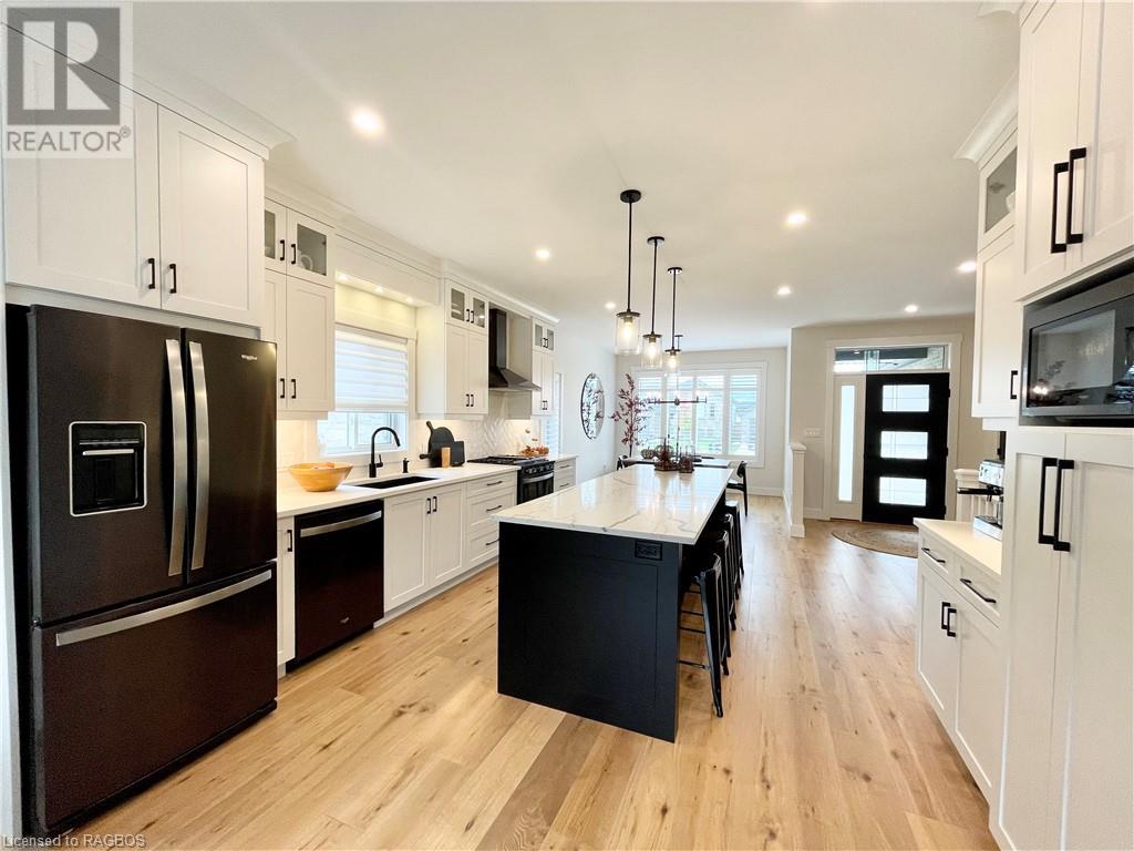 379 Northport Drive, Port Elgin, Ontario  N0H 2C8 - Photo 2 - 40550547