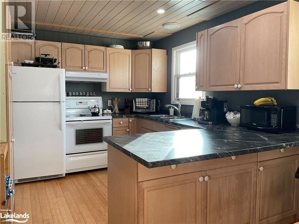9746 Highway 522, Arnstein, Ontario  P0H 1A0 - Photo 2 - 40554576